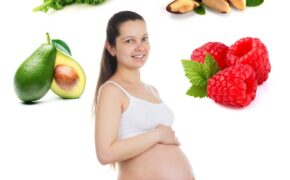 Muốn con khoẻ mạnh, thông minh mẹ bầu cần tuân thủ chế độ ăn này