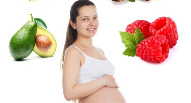 Muốn con khoẻ mạnh, thông minh mẹ bầu cần tuân thủ chế độ ăn này