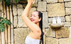 Nghệ sĩ Chiều Xuân diện áo tắm khoe thân hình thon gọn ở tuổi 52