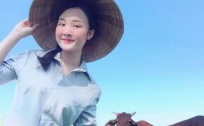 “Thôn nữ” Nghệ An vừa xinh đẹp vừa hát hay “hút” bao chàng trai