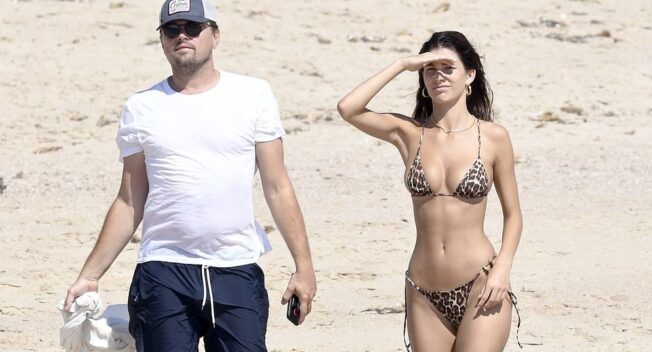 Leonardo DiCaprio lộ bụng phệ bên bạn gái kém 22 tuổi