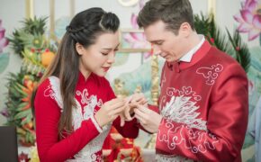Vợ chồng Hoàng Oanh cấp cứu trước ngày cưới, xúc động trao nhầm nhẫn trong Lễ vu quy