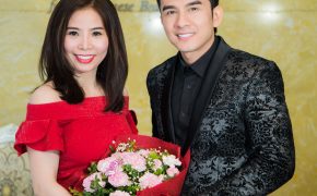 Đan Trường bị bắt gặp khi đi làm đẹp tại Hà Nội