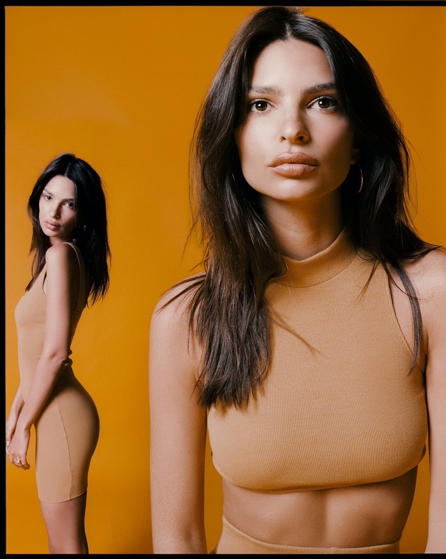 Emily Ratajkowski gợi cảm trong ảnh quảng cáo mới - 3