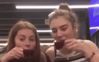 Thư giãn cuối tuần với những màn thể hiện “lỗi” siêu bi hài