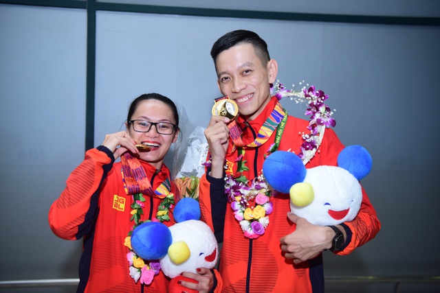 Học trò của vợ chồng kiện tướng Dancesport Hồng Việt đoạt HCV SEA Games - 2