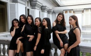 Tòa nhà kiến trúc Pháp hơn trăm tuổi trở thành điểm check-in cho bạn trẻ Sài Gòn