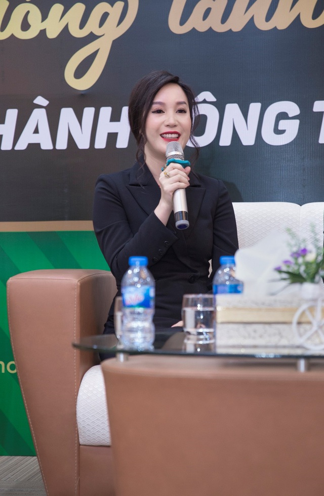 Trong buổi hội thảo, CEO Nguyễn Thị Ánh đã nhận được rất nhiều câu hỏi của các khách mời.