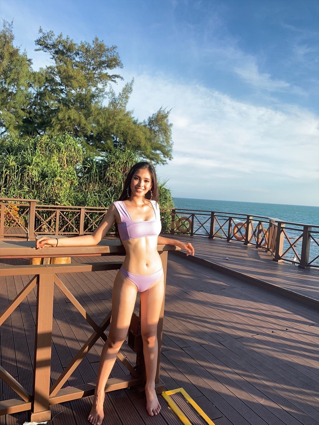 Trần Tiểu Vy khoe ảnh bikini đẹp “lịm tim” tại Miss World 2018 - 5