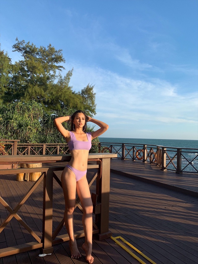 Trần Tiểu Vy khoe ảnh bikini đẹp “lịm tim” tại Miss World 2018 - 3