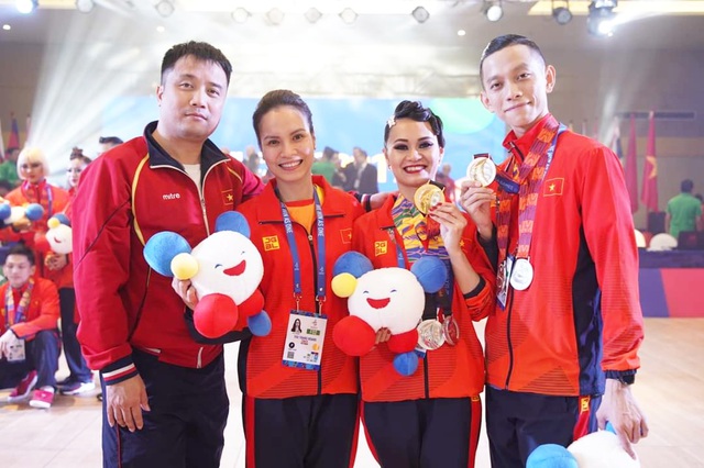 Học trò của vợ chồng kiện tướng Dancesport Hồng Việt đoạt HCV SEA Games - 1