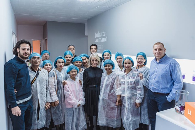 Juliette Armand cùng Cố vấn Quốc Tế Anna Marsiano dốc lực hỗ trợ Spa TMV - 2 Juliette Armand cùng Cố vấn Quốc Tế Anna Marsiano dốc lực hỗ trợ Spa TMV - 2