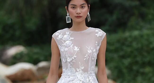 Quán quân Vietnam’s Next Top Model Kim Dung tái xuất quyến rũ