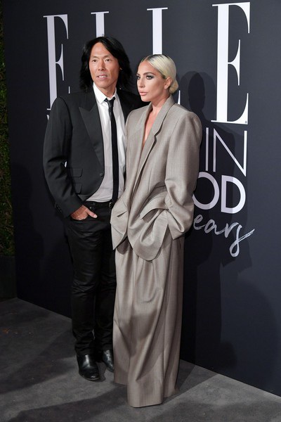  Lady Gaga bên Stephen Gan. 