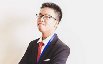 Thành tích ấn tượng của nam sinh giành giải Nhất Olympic tiếng Anh sinh viên