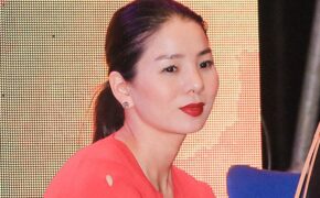 Lệ Quyên “tái xuất” với diện mạo mới sau “sự cố sụn mũi”