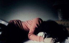 Giảng viên Sư phạm cảnh báo từ việc bạn trai thuê giang hồ dọa chém bạn gái