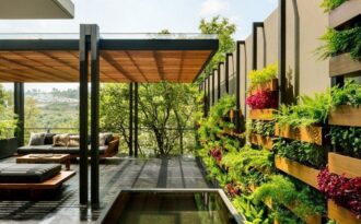 Luật 'ngầm' trong gia đình đại gia 70 tuổi ở Hà thành