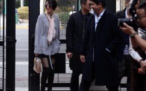 Bạn gái tỉ phú của Lý Á Bằng sẽ giúp anh trả nợ?