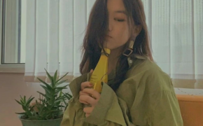 13 tuổi, con gái Vương Phi “lột xác” trở nên xinh đẹp