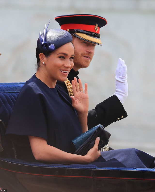 Meghan Markle tái xuất sau khi sinh con trai - 2