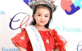 50 mẫu nhí trình diễn thời trang gây quỹ cho trẻ em tự kỷ