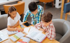 Mẹ buồn nôn khi mang thai có nhiều khả năng sinh con thông minh