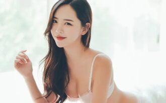 Mẹo ăn nhiều thịt vẫn giữ được đường cong của quý cô độc thân xinh đẹp