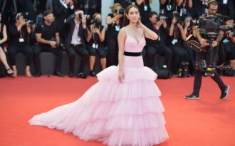 Kiều nữ Thái Lan Min Pechaya rạng rỡ tại Venice