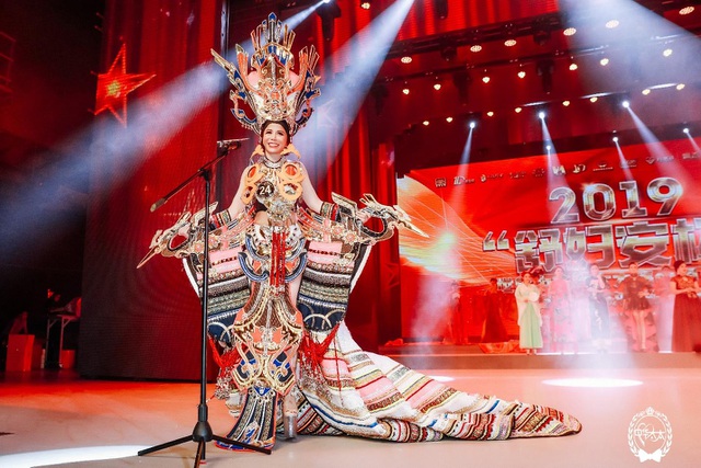 Người đẹp Oanh Lê đăng quang Mrs International World 2019 - 2 Người đẹp Oanh Lê đăng quang Mrs International World 2019 - 2