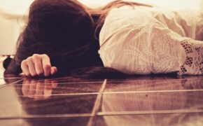 Teen oán trách cha mẹ vì… xấu