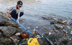 Hưởng ứng trào lưu “ChallengeForChange”, hơn 500 thanh niên đến đảo Lý Sơn dọn rác