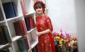 Cô giáo trẻ vượt qua “giông tố” với hoa tươi tại Phú Mỹ Bà Rịa – Vũng Tàu