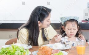 Chuyên gia nói gì về dinh dưỡng cho trẻ thấp còi?