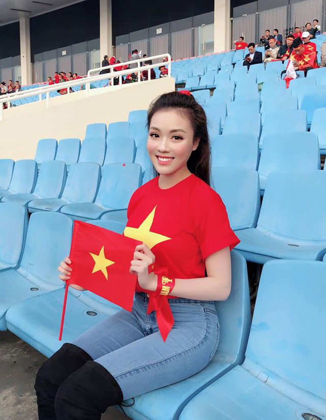 Đây là 3 cô gái hot nhất mùa AFF Cup 2018 vì quá xinh đẹp! - Ảnh 2.