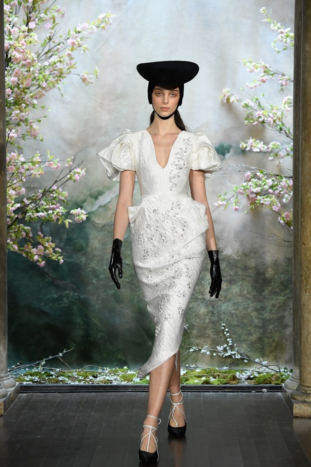 PHUONG MY với show diễn đầy cảm xúc tại New York Fashion Week Bridal - 12