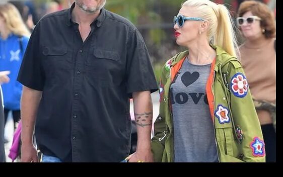 Gwen Stefani trẻ trung đi chơi cùng bạn trai kém 7 tuổi