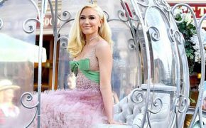 Gwen Stefani trẻ trung đáng kinh ngạc ở tuổi 49