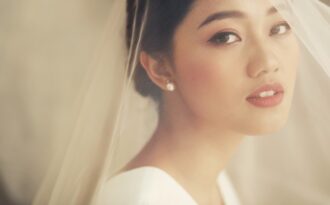 Á hậu Thanh Tú tung ảnh cưới sau khi trở về từ chuyến trăng mật Châu Âu