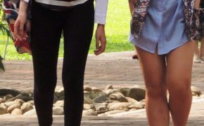 Sinh viên “trưng” thời trang phản cảm ở giảng đường