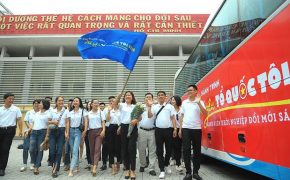 100 thanh niên sôi nổi lan toả tinh thần khởi nghiệp dọc chiều dài đất nước
