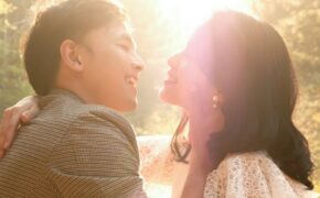 Vợ chồng nam diễn viên “Phía trước là bầu trời” vẫn yêu “điên cuồng” sau 6 năm