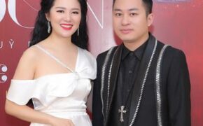 Phạm Thùy Dung hát “rock” cùng Tùng Dương trong “The phantom of opera”
