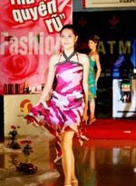 “Thu quyến rũ” ở Tháp đôi Vincom