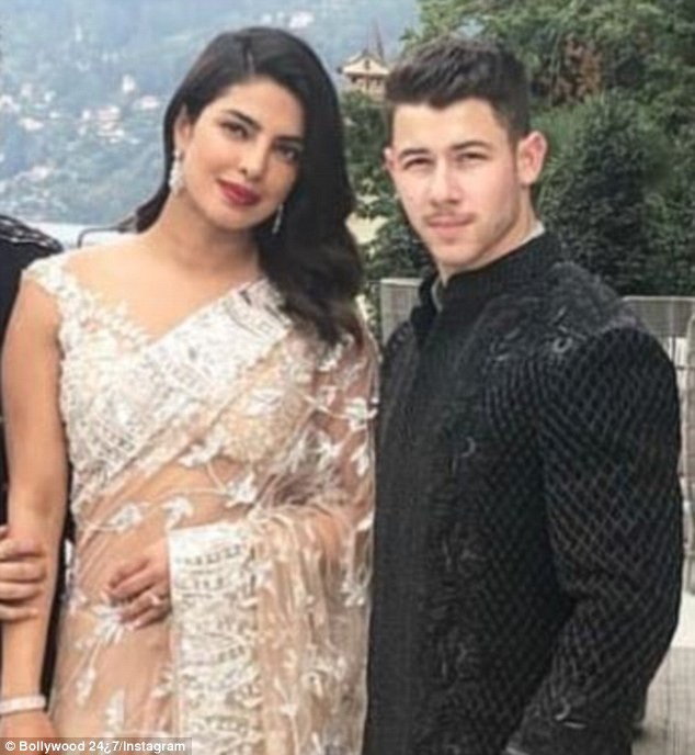  Cặp đôi Nick Jonas - Priyanka Chopra 