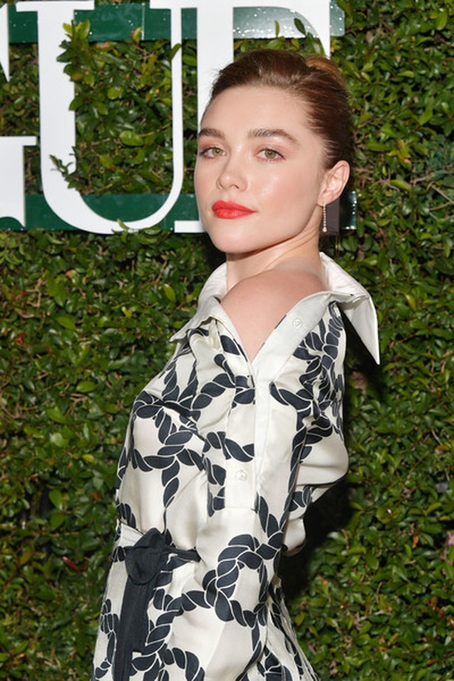 Cận cảnh làn da láng mịn của Florence Pugh - 5