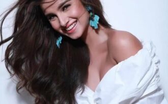 Nhan sắc hoàn hảo của nữ diễn viên Ấn Độ Tara Sutaria