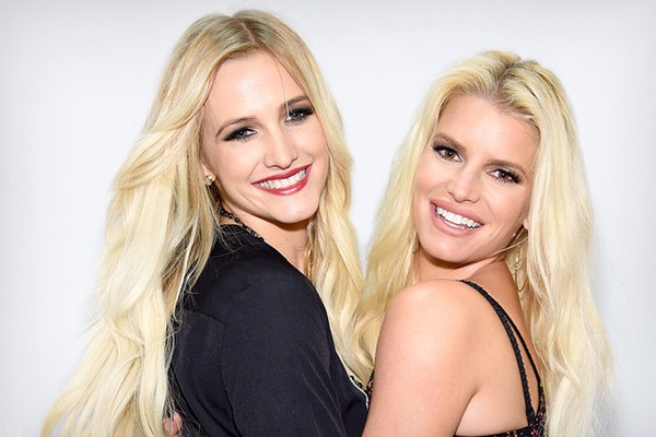 Jessica and Ashlee Simpson