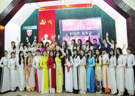 30 thí sinh sẽ tranh tài để chọn ra người đẹp nhát cho cuộc thi Miss ĐH Huế 2012