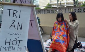 Hớt tóc… “phiêu bạt”